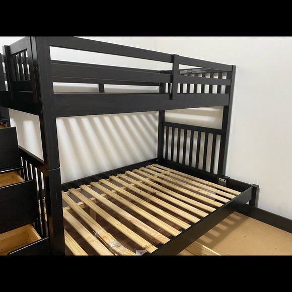 Bunk bed twin over full with trundle pull out - Picture 2 of 4